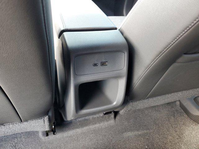 new 2025 Buick Envista car, priced at $23,509