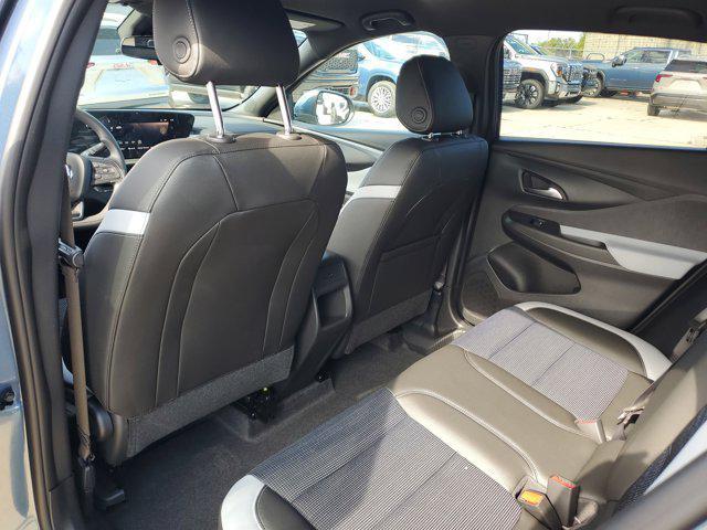 new 2025 Buick Envista car, priced at $23,509