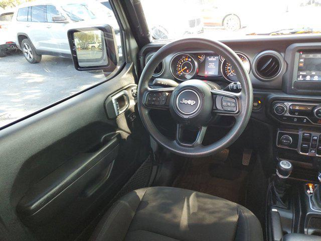 used 2022 Jeep Wrangler Unlimited car, priced at $27,218