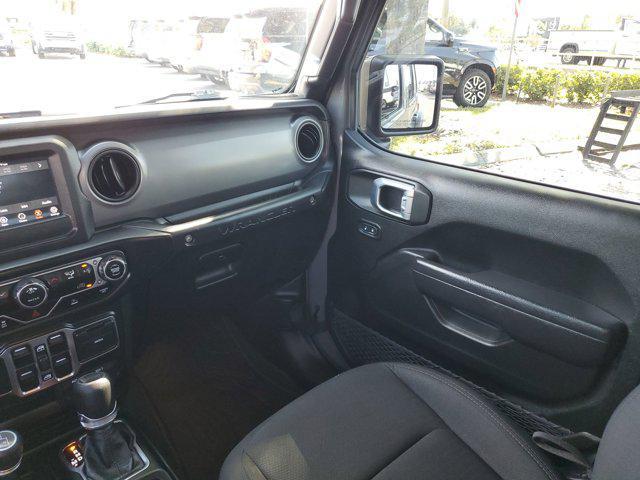 used 2022 Jeep Wrangler Unlimited car, priced at $27,218