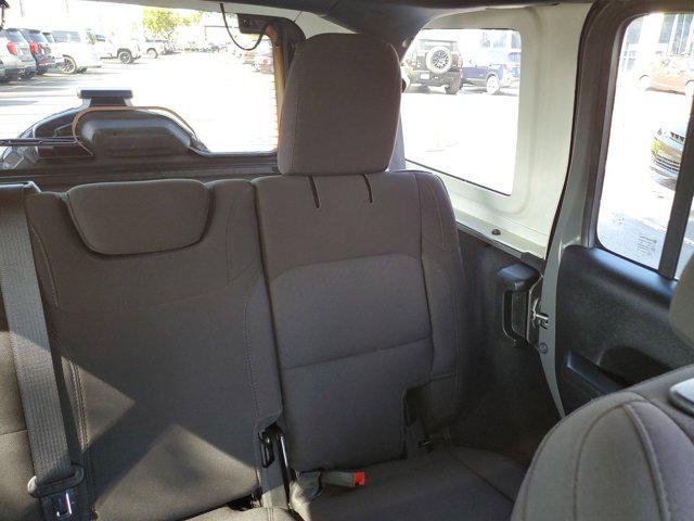 used 2022 Jeep Wrangler Unlimited car, priced at $27,218