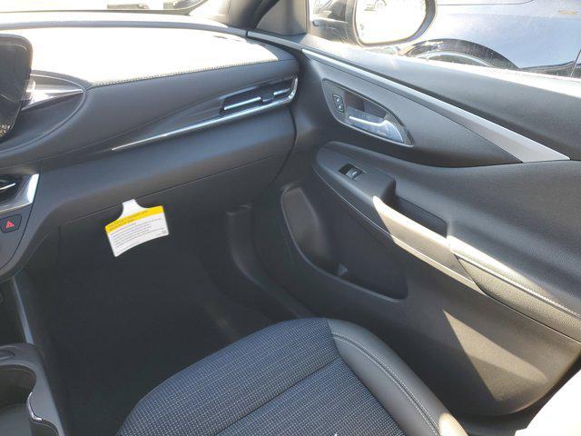new 2025 Buick Envista car, priced at $26,212