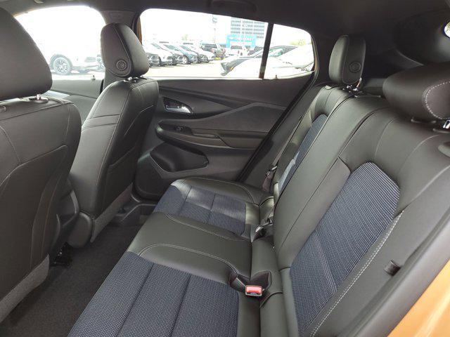 new 2025 Buick Envista car, priced at $23,972