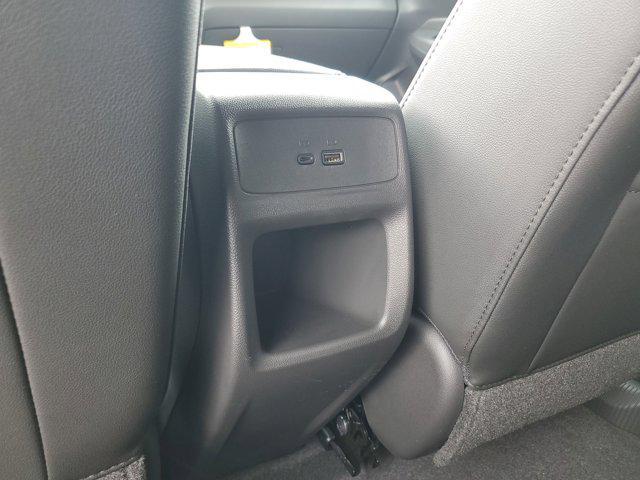 new 2025 Buick Envista car, priced at $23,972