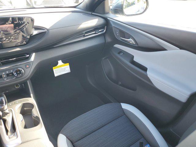 new 2025 Buick Envista car, priced at $23,509