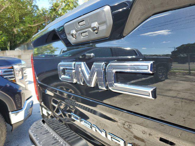 new 2025 GMC Sierra 1500 car, priced at $70,989
