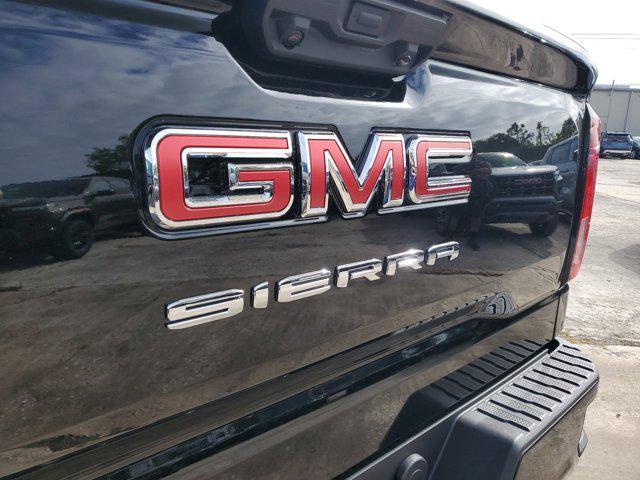 new 2025 GMC Sierra 1500 car, priced at $43,352