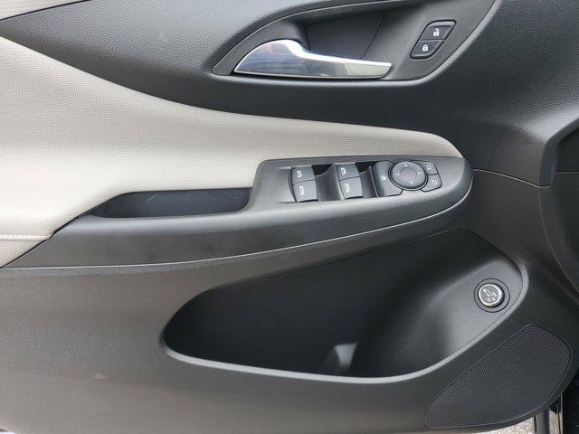new 2025 Buick Envista car, priced at $27,400