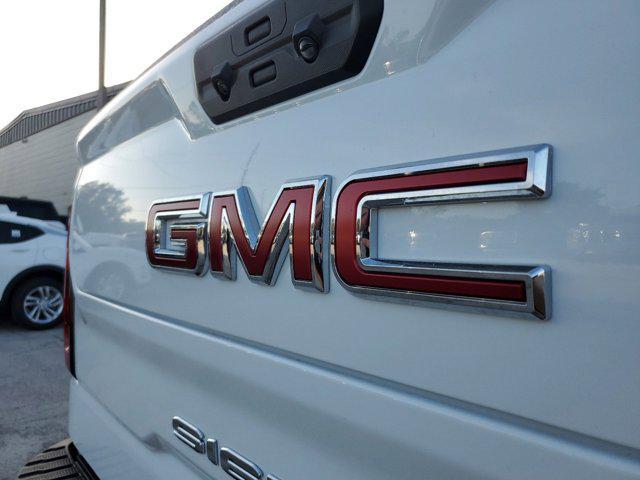 new 2025 GMC Sierra 1500 car, priced at $58,135