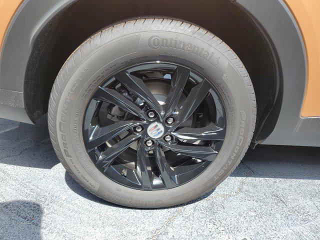 new 2025 Buick Envista car, priced at $25,585