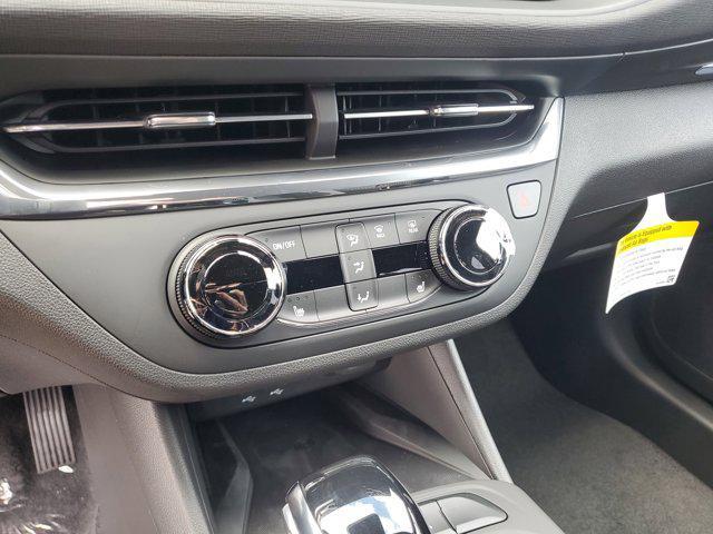 new 2025 Buick Envista car, priced at $25,585