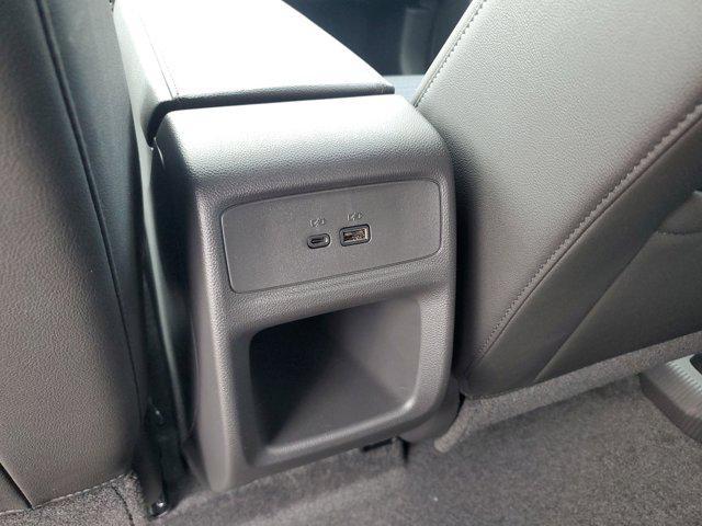 new 2025 Buick Envista car, priced at $25,585