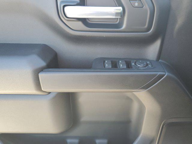 new 2026 GMC Sierra 1500 car, priced at $40,389