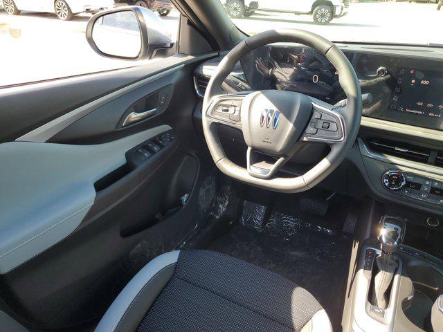 new 2025 Buick Envista car, priced at $26,212