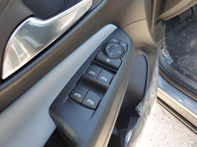 new 2025 Buick Envista car, priced at $26,212
