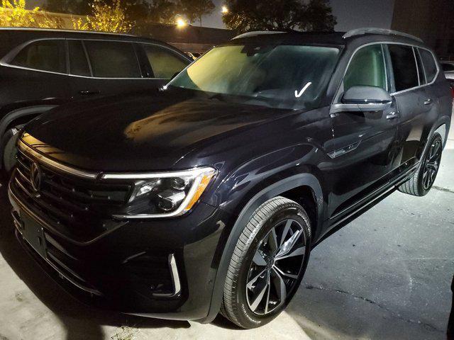 used 2025 Volkswagen Atlas car, priced at $50,977