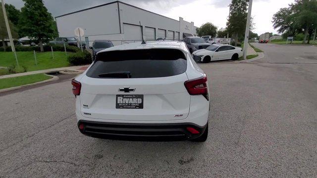 used 2025 Chevrolet Trax car, priced at $22,553