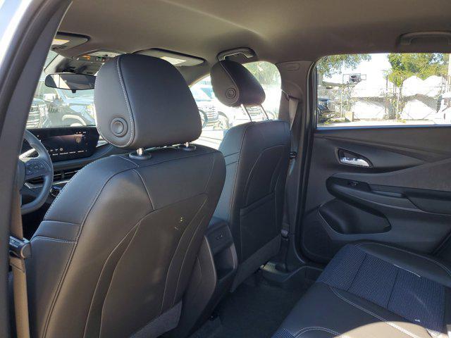 new 2025 Buick Envista car, priced at $22,977