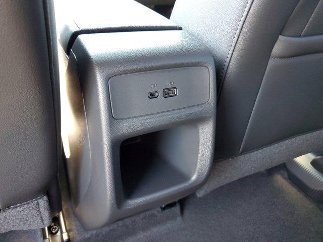 new 2025 Buick Envista car, priced at $22,977