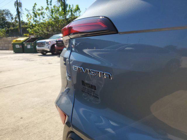 new 2025 Buick Envista car, priced at $22,977