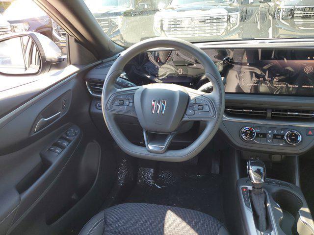 new 2025 Buick Envista car, priced at $22,977
