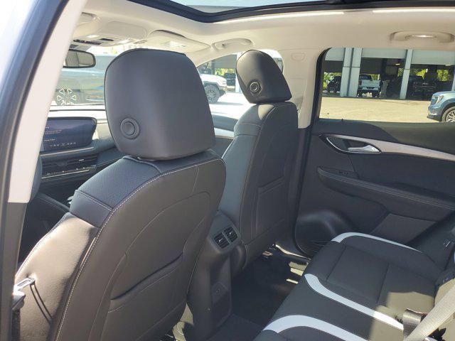 new 2025 Buick Envision car, priced at $40,721