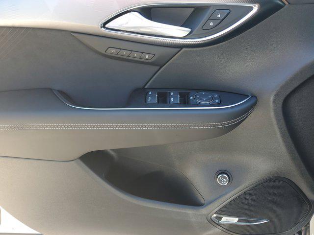 new 2025 Buick Envision car, priced at $40,721
