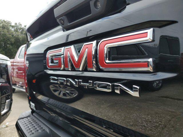 new 2024 GMC Canyon car, priced at $38,106