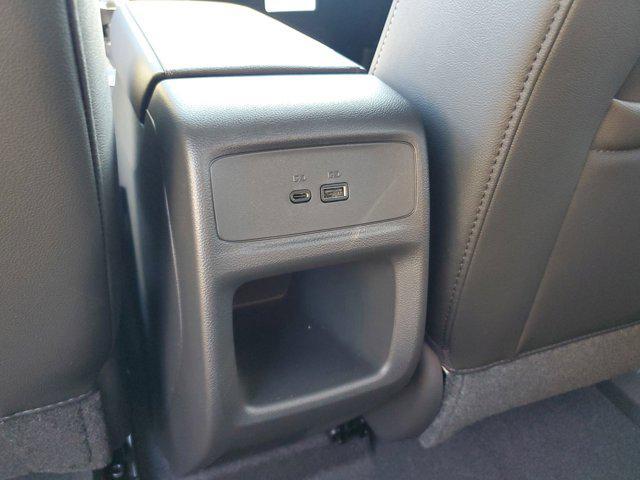 new 2025 Buick Envista car, priced at $23,494