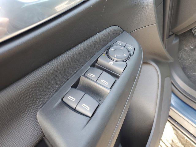 new 2025 Buick Envista car, priced at $22,977