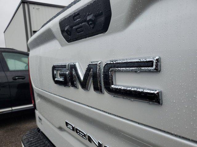 new 2025 GMC Sierra 1500 car, priced at $78,711