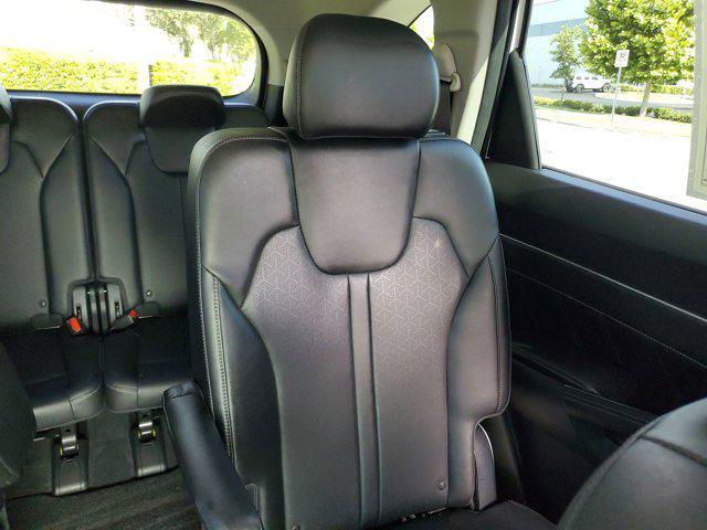 used 2022 Kia Sorento car, priced at $25,110
