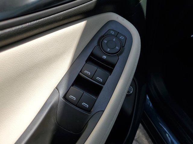 new 2025 Buick Encore GX car, priced at $19,237