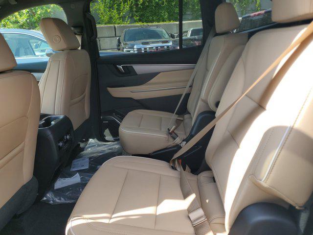 new 2025 Buick Enclave car, priced at $39,084