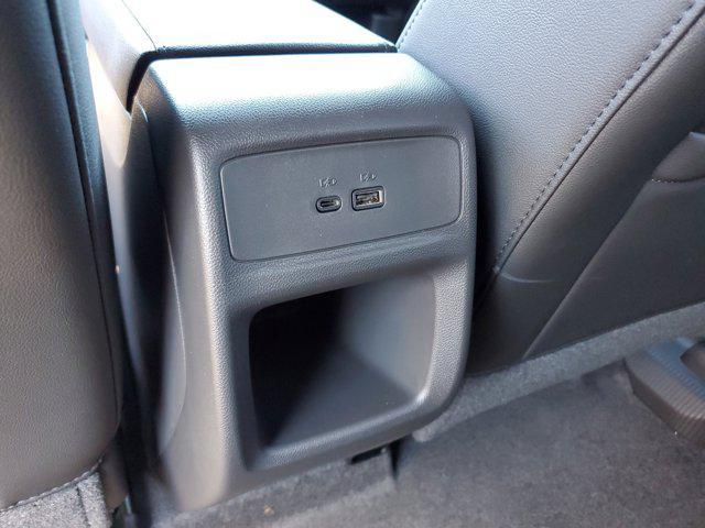 new 2025 Buick Envista car, priced at $22,977