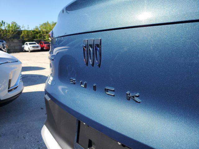 new 2025 Buick Envista car, priced at $22,977