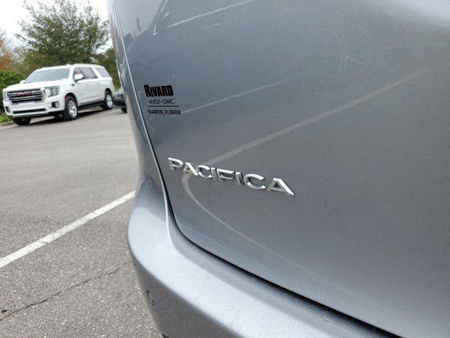 used 2021 Chrysler Pacifica Hybrid car, priced at $19,472