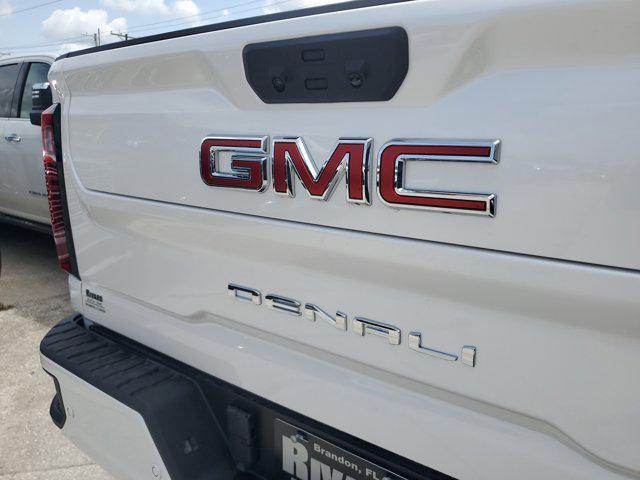 new 2025 GMC Sierra 2500 car, priced at $79,802