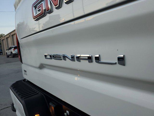 new 2025 GMC Sierra 1500 car, priced at $71,601