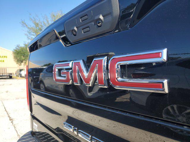 new 2026 GMC Sierra 1500 car, priced at $48,081