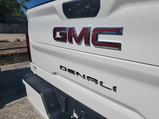 new 2025 GMC Sierra 2500 car, priced at $79,090
