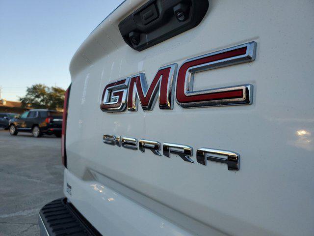 new 2025 GMC Sierra 1500 car, priced at $40,793