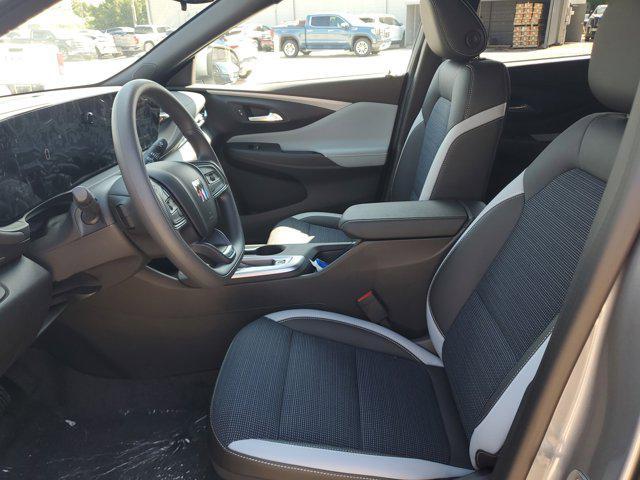 new 2025 Buick Envista car, priced at $25,149