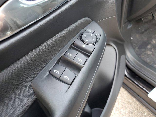 new 2025 Buick Envista car, priced at $23,867