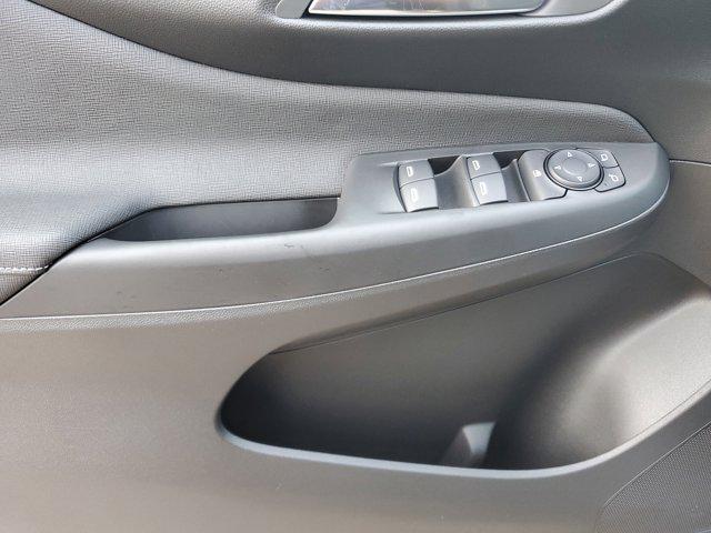 new 2025 Buick Envista car, priced at $23,867