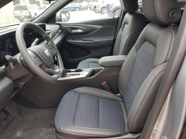 new 2025 Buick Envista car, priced at $22,444