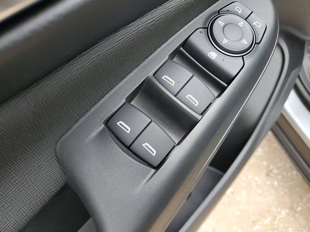 new 2025 Buick Envista car, priced at $22,444