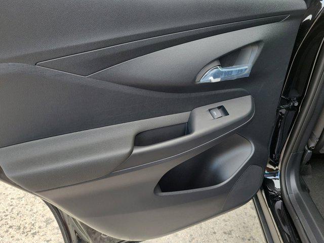 new 2025 Buick Envista car, priced at $26,117
