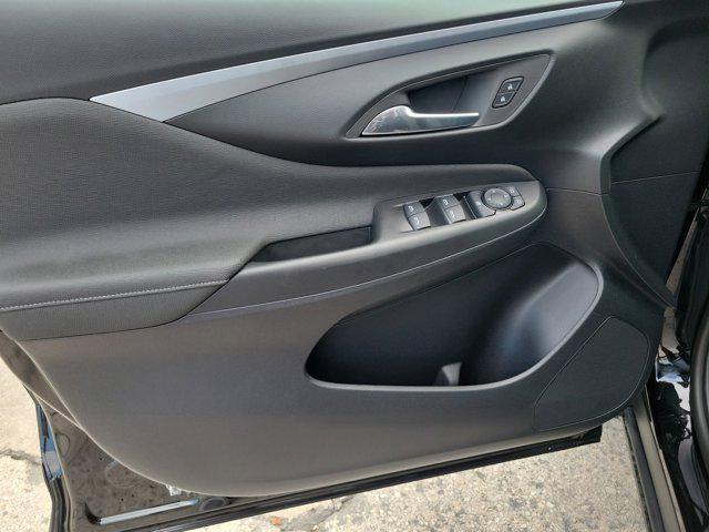 new 2025 Buick Envista car, priced at $26,117