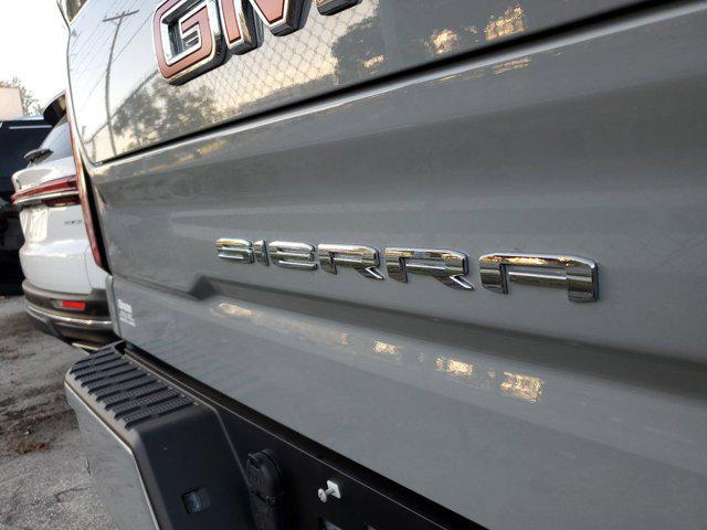 new 2025 GMC Sierra 1500 car, priced at $43,370